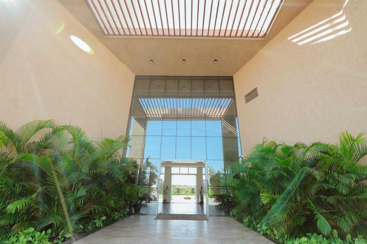 Club Heaven Palanpur Hotel Exterior photo
