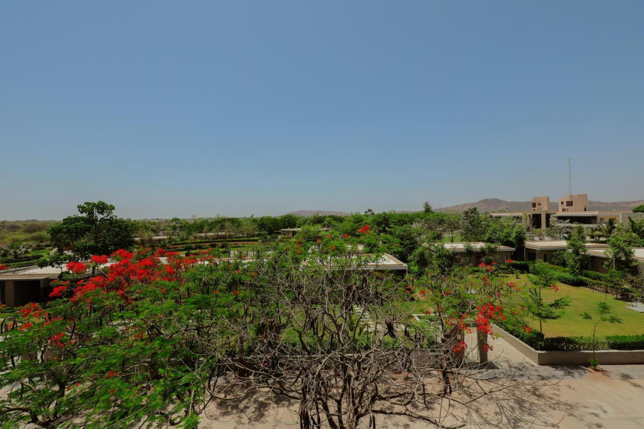 Club Heaven Palanpur Hotel Exterior photo
